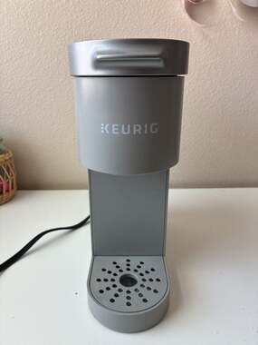 Keurig K-Mini Single Serve K-Cup Pod Coffee Maker in Gray